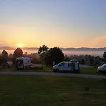 Camp The Sunrise Hill ピフカ