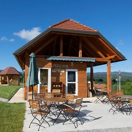 Camp The Sunrise Hill Кемпинг