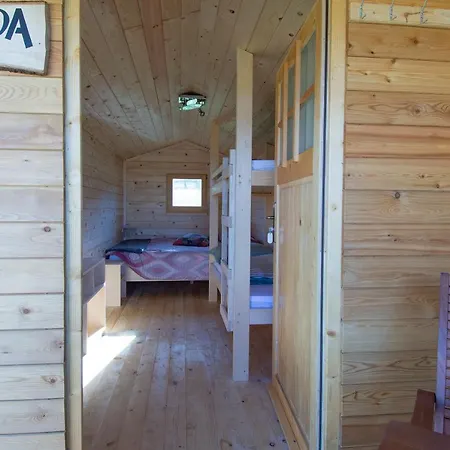 Camp The Sunrise Hill Campeggio