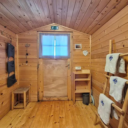 Camp The Sunrise Hill Кемпинг *