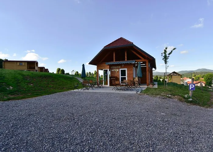 Camp The Sunrise Hill