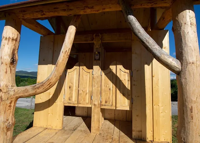 Camp The Sunrise Hill Camping Pivka