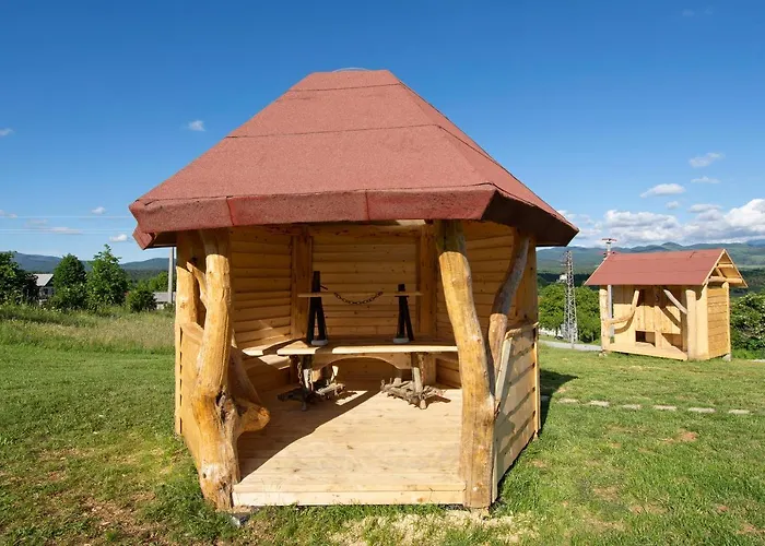 Camp The Sunrise Hill مكان تخييم