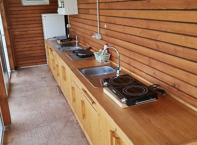 Camp The Sunrise Hill Camping Pivka