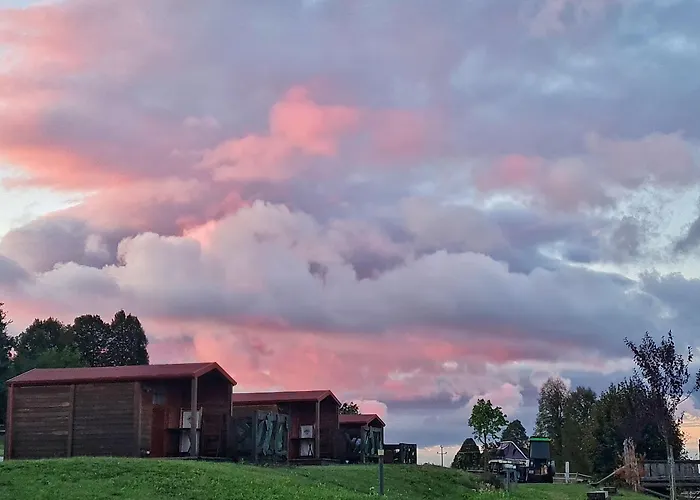 مكان تخييم Camp The Sunrise Hill بيفكا