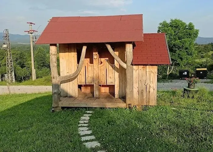 Camp The Sunrise Hill * Pivka