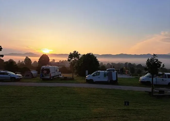 Camp The Sunrise Hill Pivka